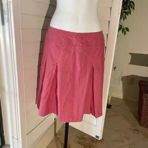 Old Navy Just Below the Waist Skirt in Salmon Stripe  Size 1 or Extra Small
